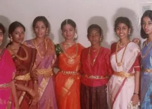 Ahalya wearing an oddiyanam (waistbelt) and matching chain.