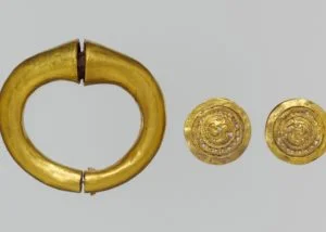 Pair of Ear Plugs with Hamsas (Wild Geese),1st century Pakistan (ancient region of Gandhara)