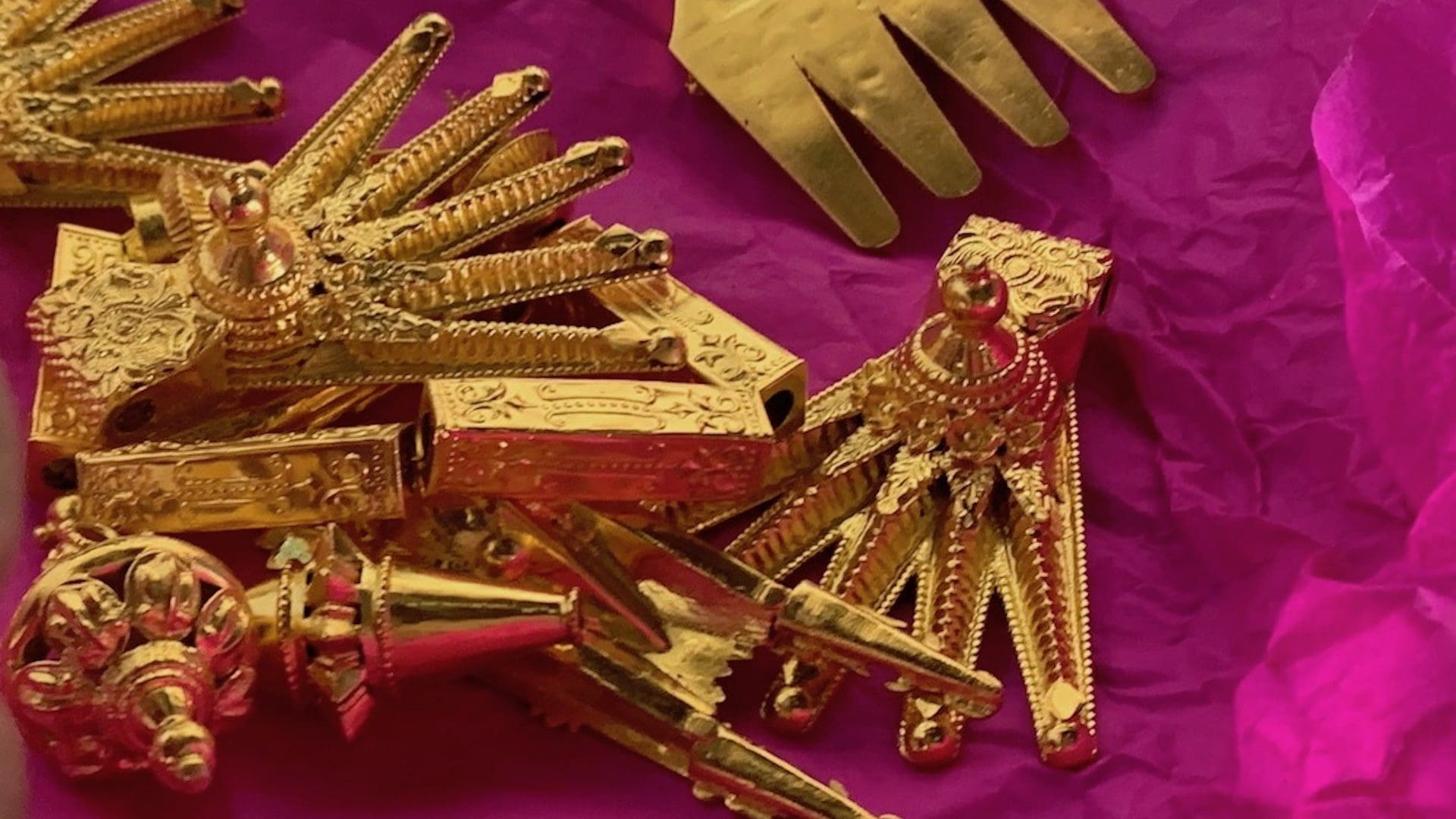 Parts of a Kalathiru necklace
